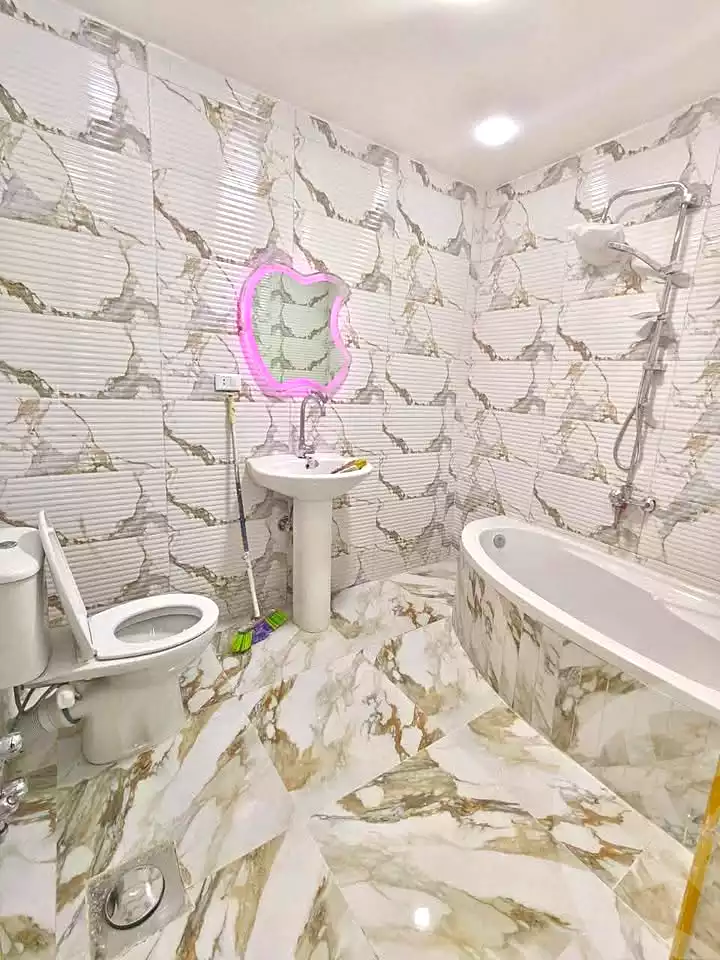 https://aqarmap.com.eg/ar/listing/6839872-for-sale-alexandria-sydy-bshr-sydy-bshr-bhry-gamal-abd-el-nasir-st