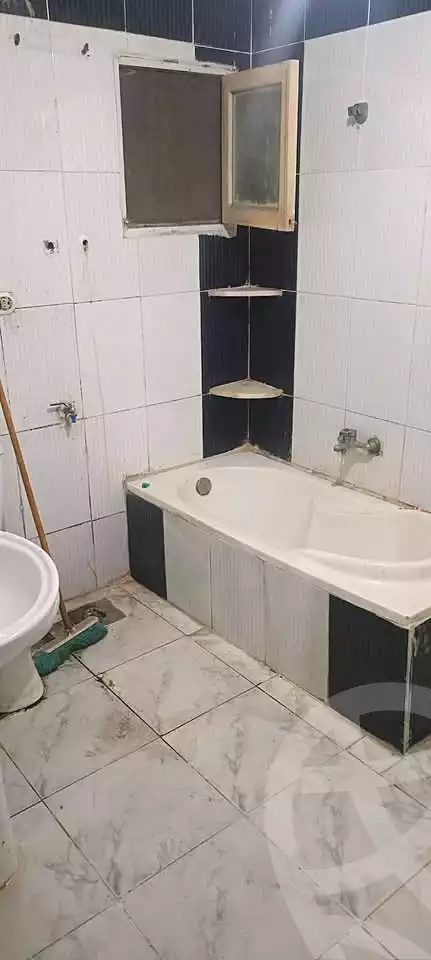 https://aqarmap.com.eg/ar/listing/6839895-for-sale-alexandria-sydy-bshr-sydy-bshr-bhry-gamal-abd-el-nasir-st