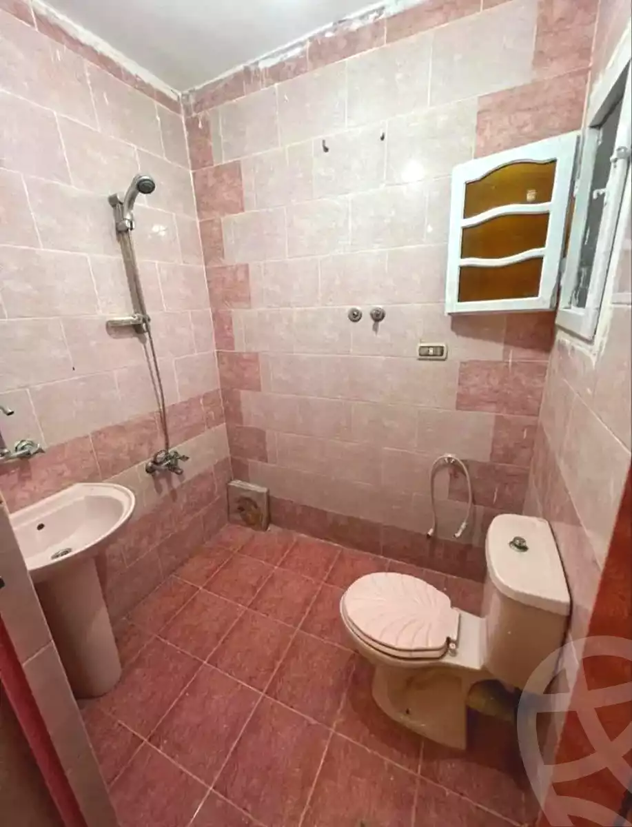 https://aqarmap.com.eg/ar/listing/6840288-for-sale-alexandria-al-agamy-lbytsh-el-saleheen-mosque-st