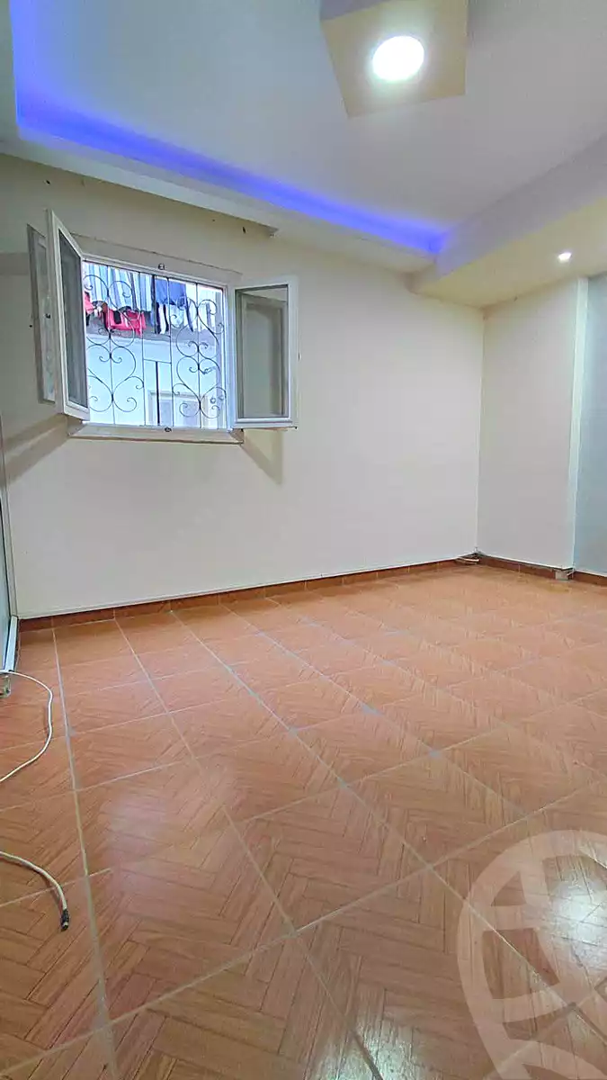 https://aqarmap.com.eg/ar/listing/6840337-for-sale-alexandria-sydy-bshr-shr-mlk-hfny