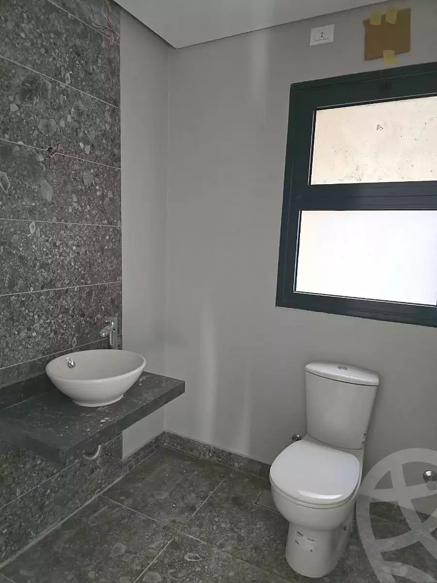 https://aqarmap.com.eg/en/listing/6840870-for-sale-cairo-el-sheikh-zayed-city-compounds-kmbwnd-fyldj-wyst-dr-llttwyr