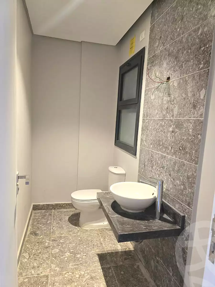 https://aqarmap.com.eg/en/listing/6840920-for-sale-cairo-el-sheikh-zayed-city-compounds-kmbwnd-fyldj-wyst-dr-llttwyr