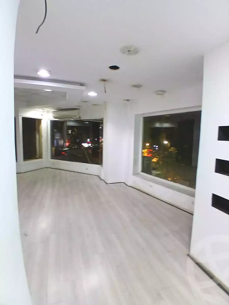 https://aqarmap.com.eg/ar/listing/6841229-for-rent-cairo-new-cairo-90th-street-northern-90th-street