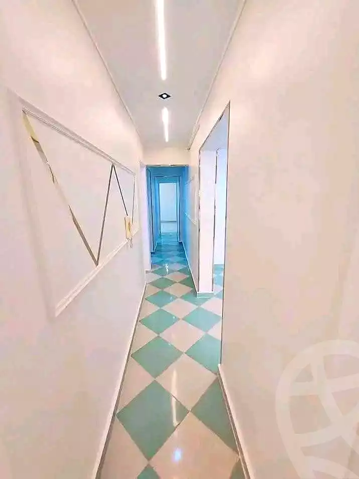 https://aqarmap.com.eg/ar/listing/6841841-for-sale-alexandria-sydy-bshr-sydy-bshr-bhry-shr-khld-bn-lwlyd