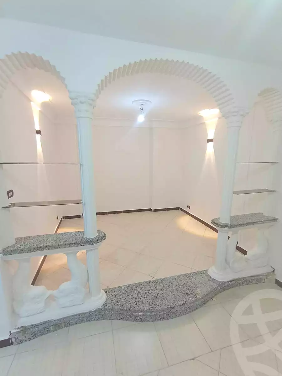 https://aqarmap.com.eg/en/listing/6841954-for-sale-alexandria-lsywf-el-falki