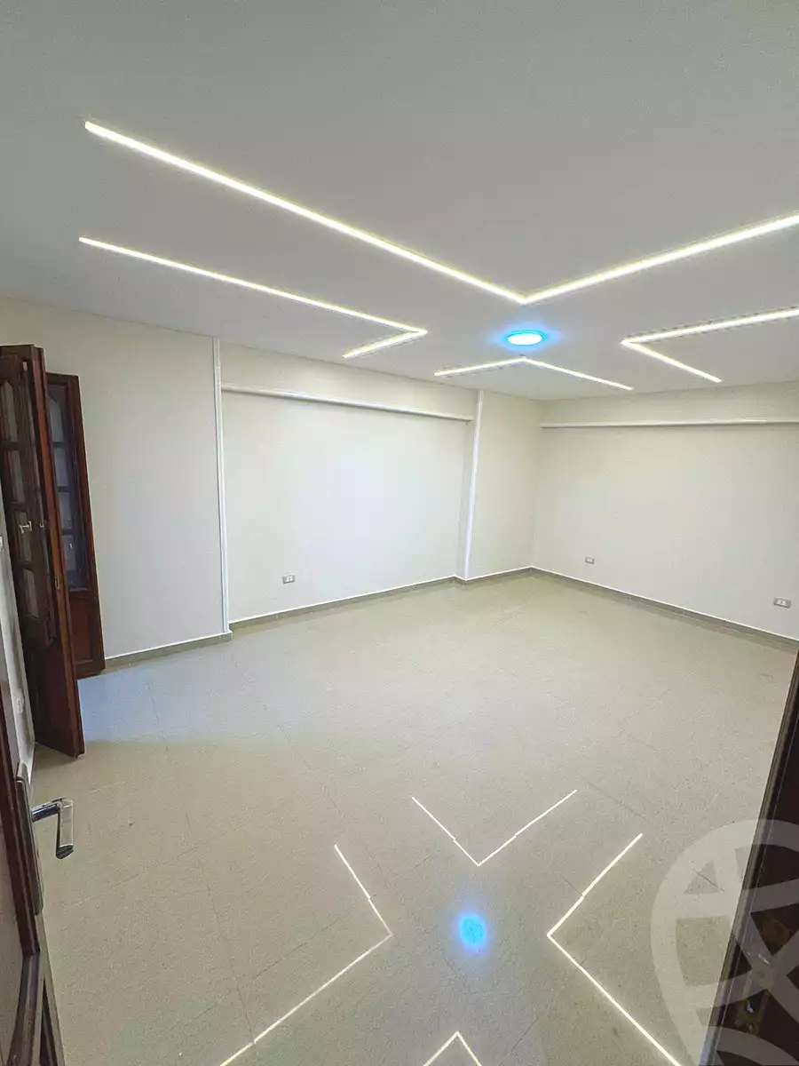 https://aqarmap.com.eg/ar/listing/6841956-for-sale-alexandria-miami-mahmoud-el-isawy-st