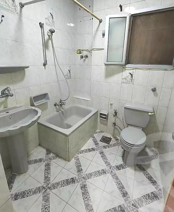 https://aqarmap.com.eg/ar/listing/6842411-for-sale-alexandria-lsywf-el-seyouf-qebly-el-ras-el-souda