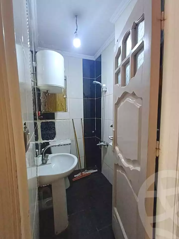 https://aqarmap.com.eg/ar/listing/6842628-for-sale-alexandria-sydy-bshr-sydy-bshr-bhry-shr-mhmd-njyb