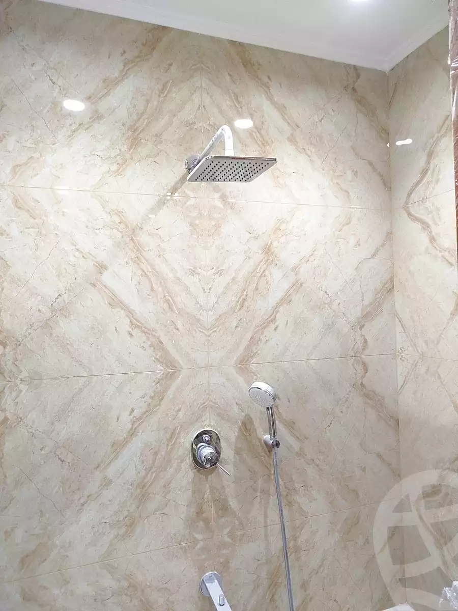 https://aqarmap.com.eg/ar/listing/6484394-for-rent-cairo-new-cairo-compounds-mwntn-fyw-y-syty-club-park-mountain-view-icity