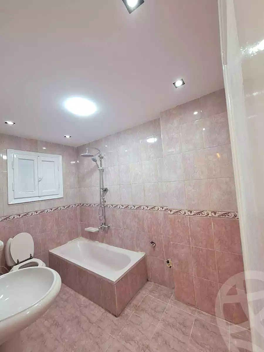 https://aqarmap.com.eg/ar/listing/6843952-for-sale-alexandria-sydy-bshr-sydy-bshr-bhry-shr-mhmwd-l-yswy