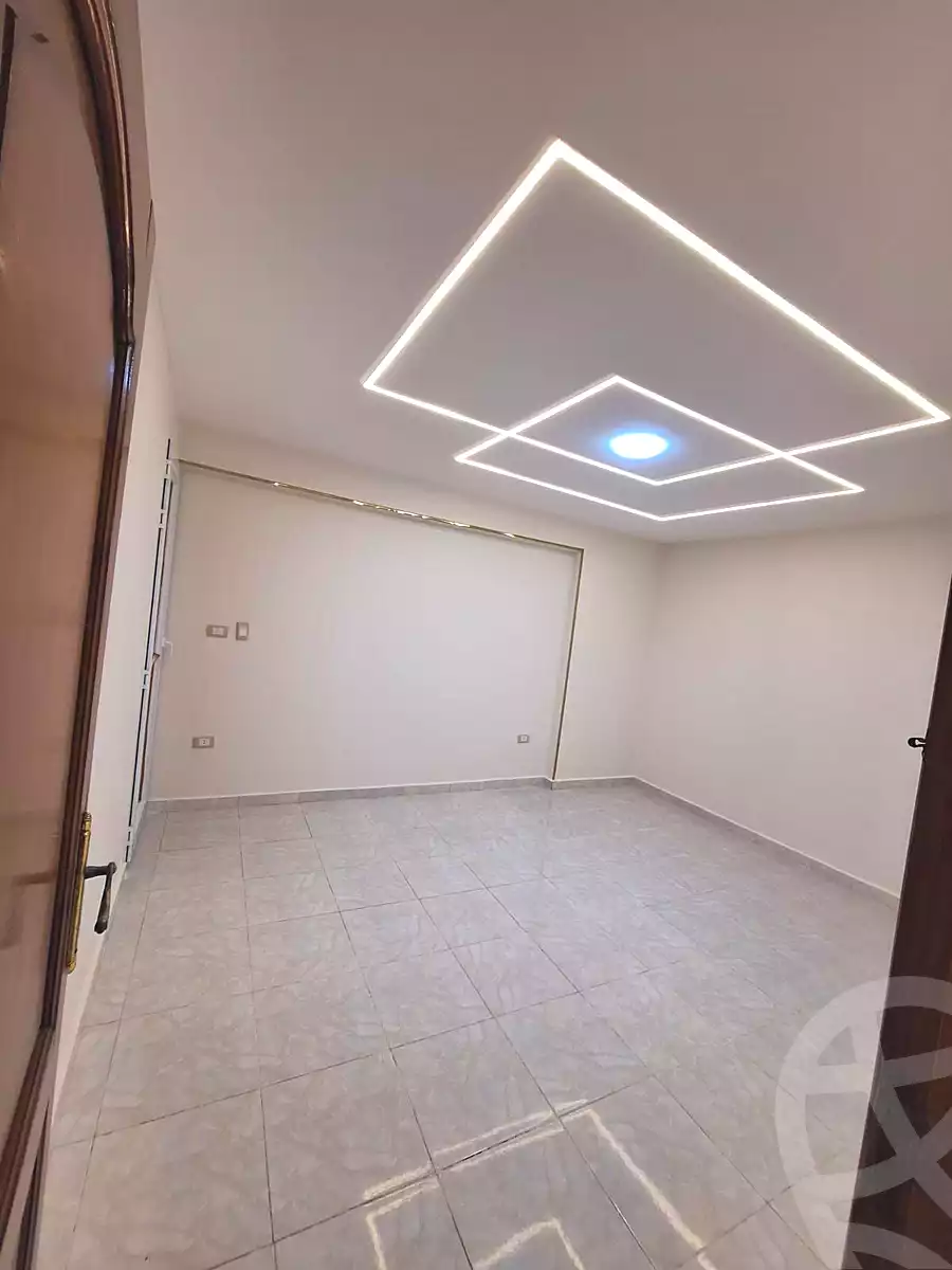 https://aqarmap.com.eg/ar/listing/6843977-for-sale-alexandria-sydy-bshr-sydy-bshr-bhry