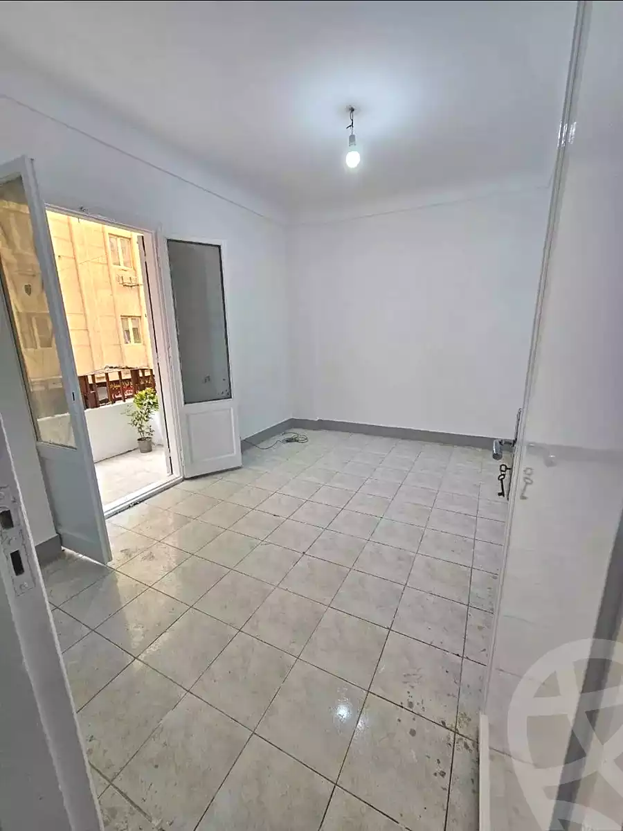 https://aqarmap.com.eg/ar/listing/6844605-for-sale-alexandria-sydy-bshr-sydy-bshr-bhry-gamal-abd-el-nasir-st