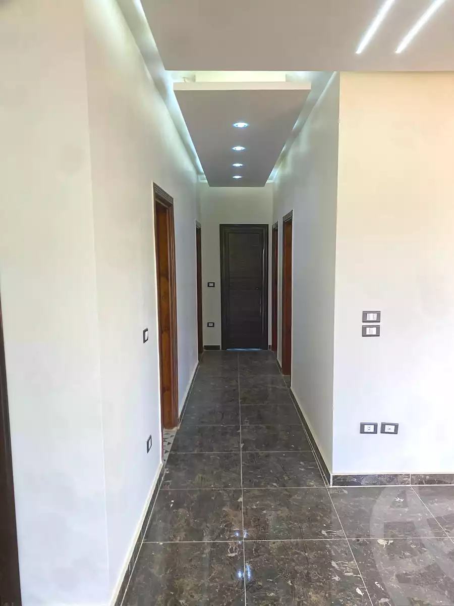 https://aqarmap.com.eg/ar/listing/6845199-for-sale-cairo-6th-of-october-el-tawsaat-el-shamalya-hy-2000-qt