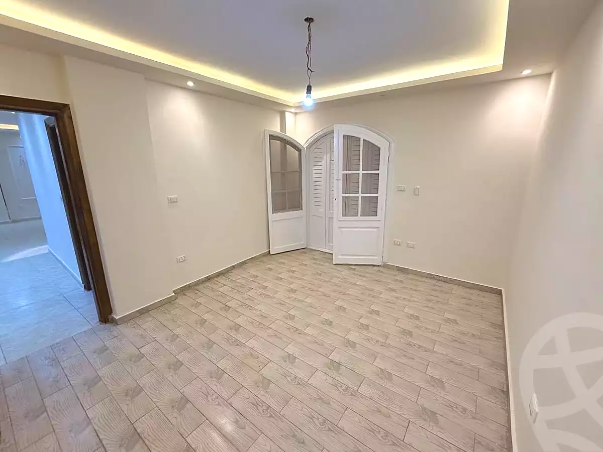 https://aqarmap.com.eg/ar/listing/6845821-for-sale-alexandria-al-agamy-lbytsh-el-hanafeya-st