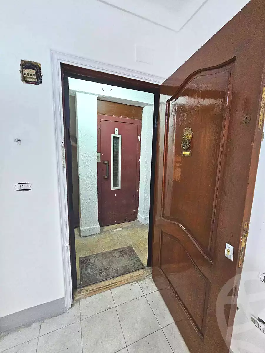 https://aqarmap.com.eg/ar/listing/6846035-for-sale-alexandria-sydy-bshr-sydy-bshr-bhry-amr-el-nogomy-st