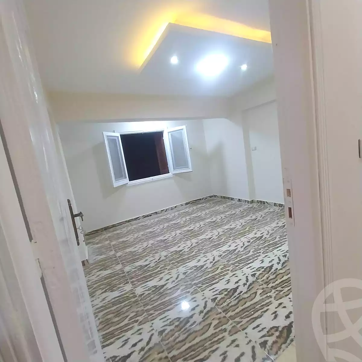 https://aqarmap.com.eg/ar/listing/6846482-for-sale-alexandria-al-agamy-el-hanouvel-el-salam-st
