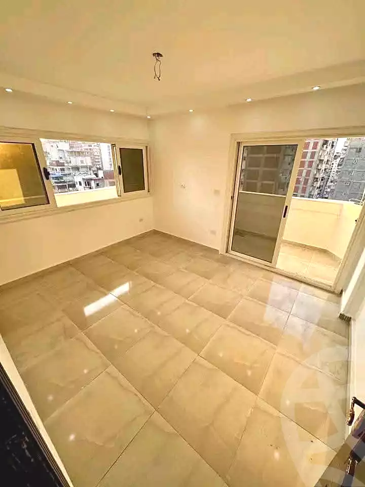 https://aqarmap.com.eg/ar/listing/6846891-for-sale-alexandria-sydy-bshr-sydy-bshr-bhry-gamal-abd-el-nasir-st