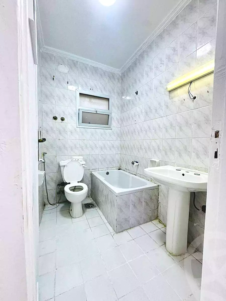 https://aqarmap.com.eg/en/listing/6847075-for-sale-alexandria-al-agamy-shataa-el-nakheel