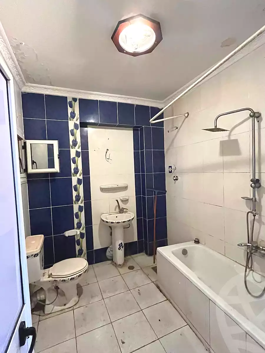 https://aqarmap.com.eg/ar/listing/6847137-for-sale-alexandria-sydy-bshr-sydy-bshr-bhry-ali-hipa-st