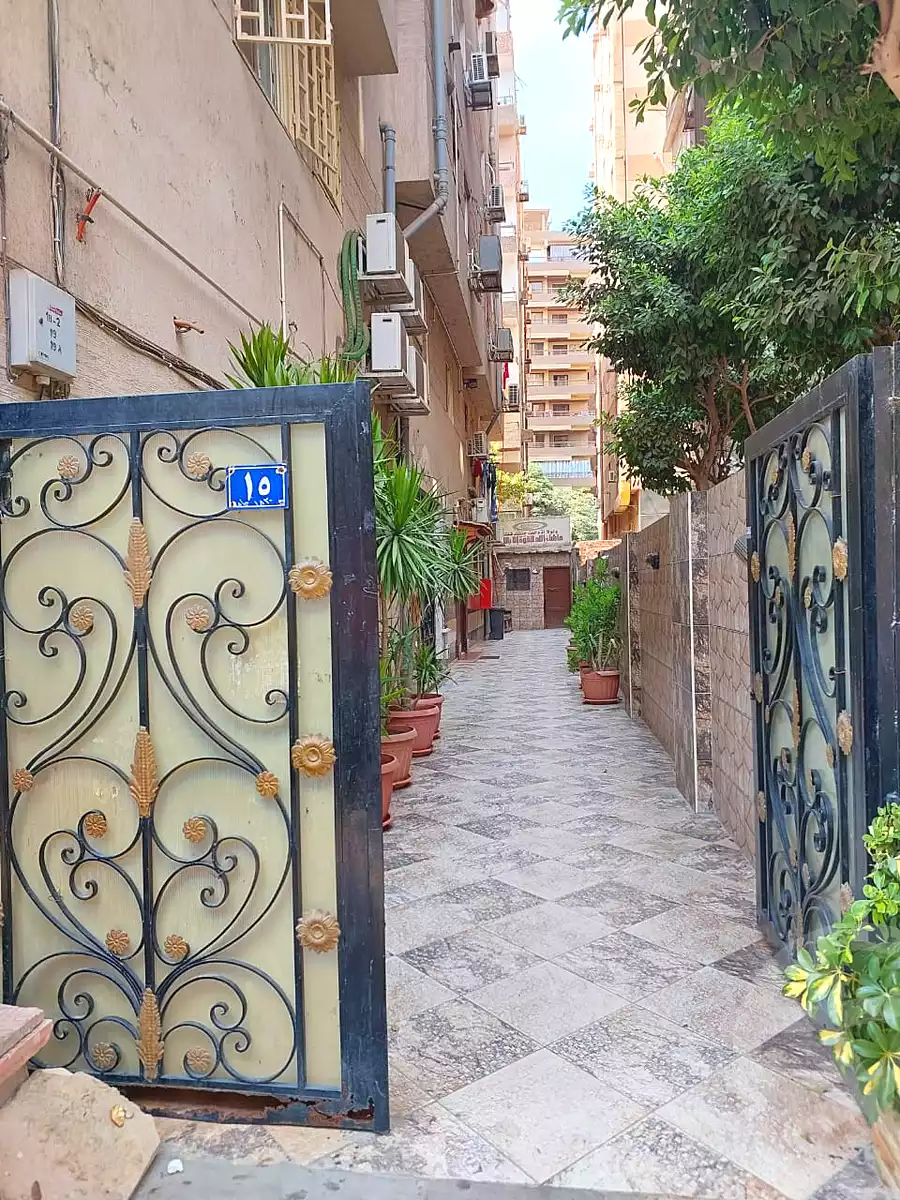 https://aqarmap.com.eg/en/listing/6847897-for-sale-cairo-el-mohandesen-shareaa-ahmed-orabi