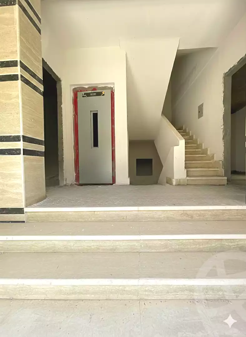 https://aqarmap.com.eg/ar/listing/6787515-for-sale-cairo-6th-of-october-el-ahyaa-neighborhood-2nd-divided-from-al-kafrawei-st