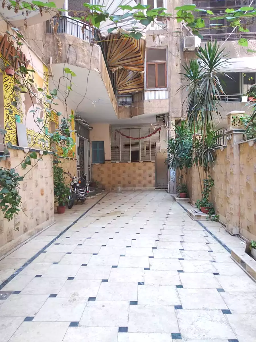 https://aqarmap.com.eg/ar/listing/6849098-for-sale-cairo-manial-el-rawda-st