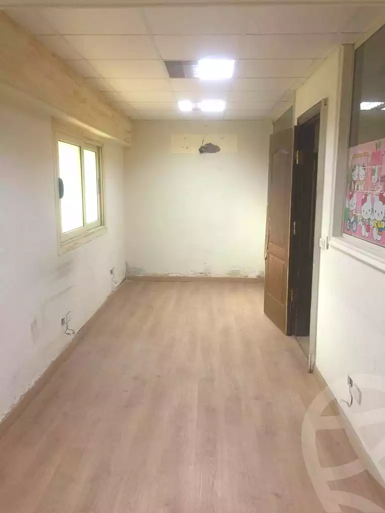 https://aqarmap.com.eg/ar/listing/6849133-for-sale-cairo-6th-of-october-el-hay-el-motamyz-el-motamayez-neighborhood-soaad-kafafi-st