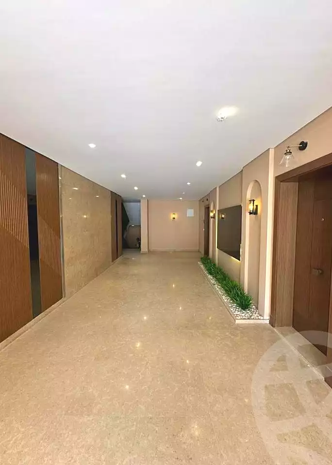 https://aqarmap.com.eg/ar/listing/6849158-for-sale-cairo-el-sheikh-zayed-city-compounds-kmbwnd-fyldj-wyst-dr-llttwyr