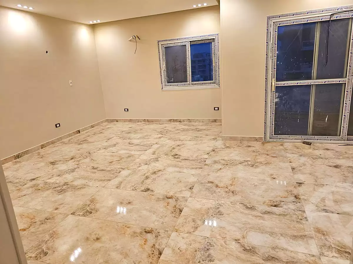 https://aqarmap.com.eg/ar/listing/6849203-for-rent-cairo-el-sheikh-zayed-city-compounds-el-khamayel