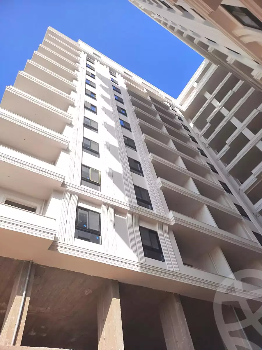 https://aqarmap.com.eg/en/listing/6849204-for-sale-alexandria-el-mandara-alex-el-mandara-bahri-sidi-kamal-st