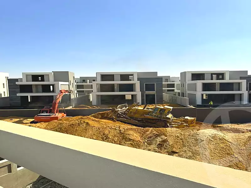 https://aqarmap.com.eg/en/listing/6849298-for-sale-cairo-new-cairo-compounds-el-patio-town-compound-la-vista