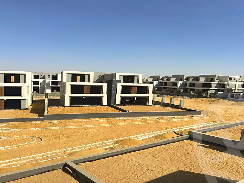 https://aqarmap.com.eg/en/listing/6849363-for-sale-cairo-new-cairo-compounds-el-patio-town-compound-la-vista