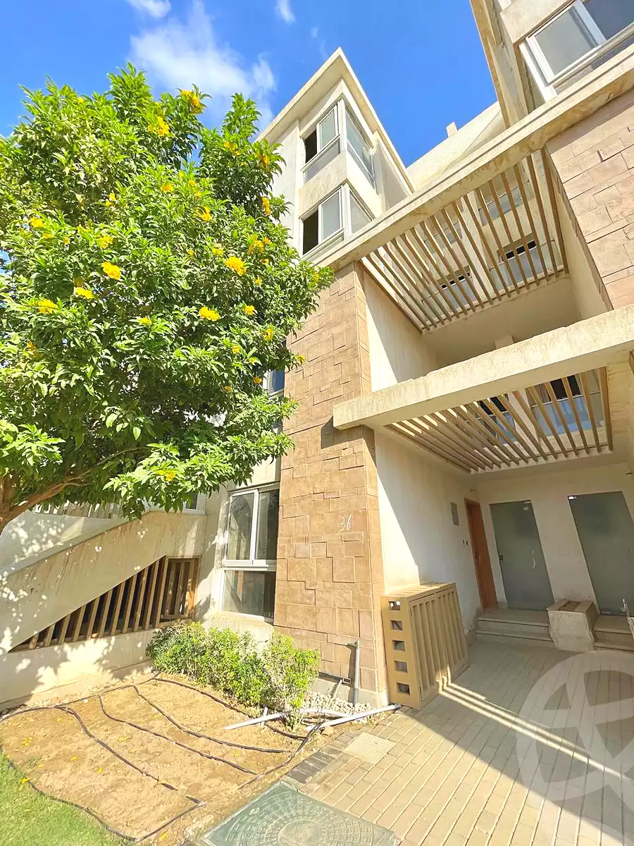 https://aqarmap.com.eg/ar/listing/6849437-for-sale-cairo-new-cairo-compounds-mwntn-fyw-y-syty-club-park-mountain-view-icity