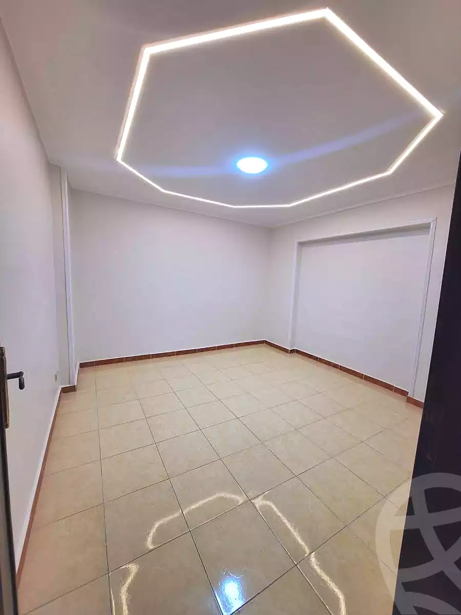 https://aqarmap.com.eg/en/listing/6850098-for-sale-alexandria-sydy-bshr-sydy-bshr-bhry-shr-mhmwd-l-yswy