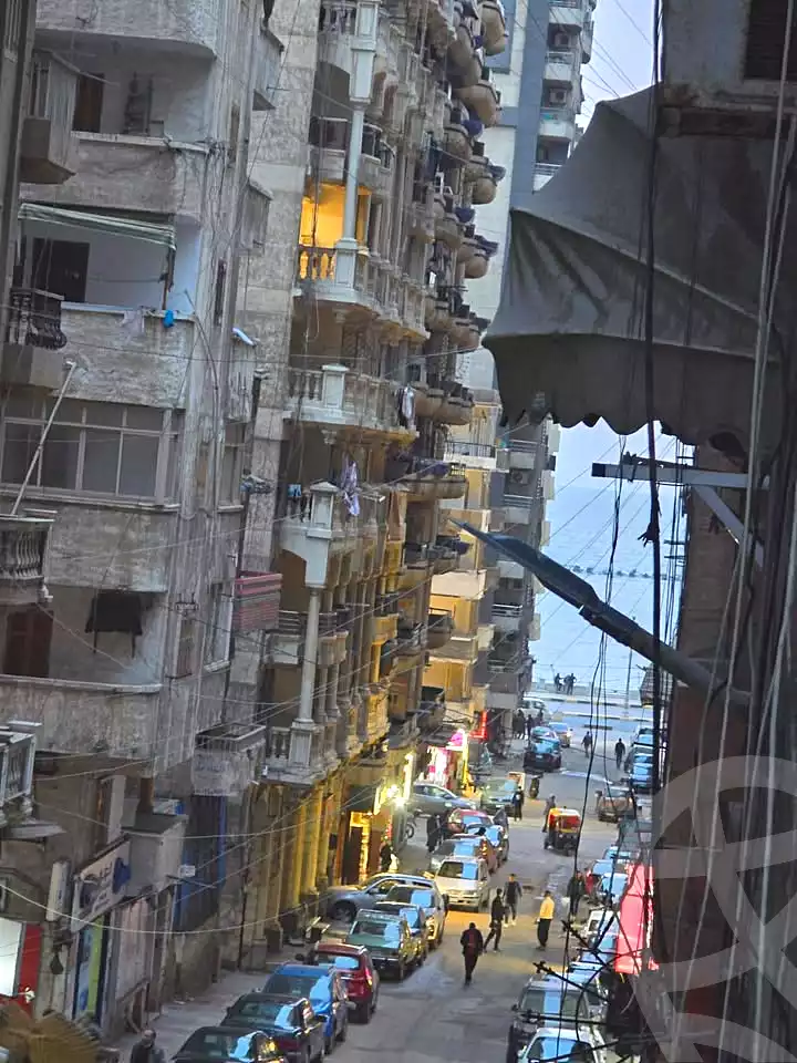 https://aqarmap.com.eg/ar/listing/6850305-for-sale-alexandria-sydy-bshr-sydy-bshr-bhry-street-15