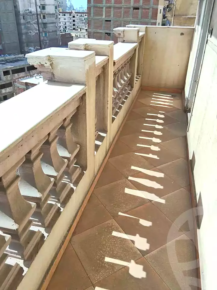 https://aqarmap.com.eg/ar/listing/6850376-for-sale-alexandria-el-dekhela
