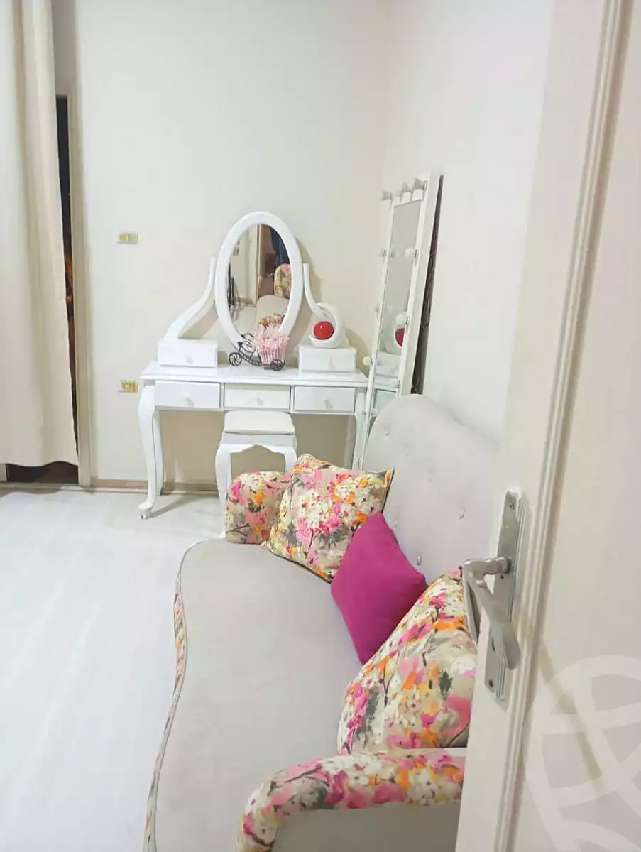 https://aqarmap.com.eg/en/listing/6850790-for-rent-cairo-al-zamalek-shr-sm-yl-mhmd