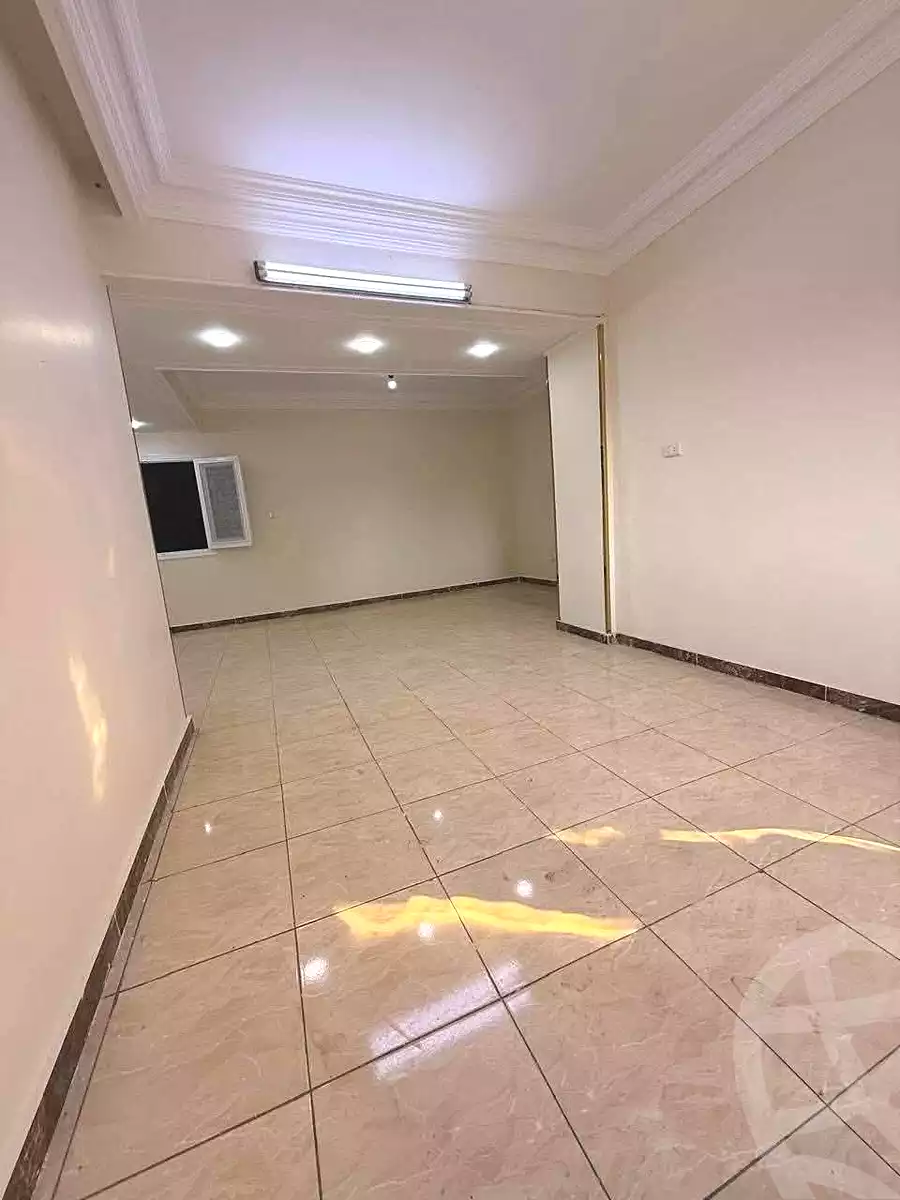 https://aqarmap.com.eg/ar/listing/6850898-for-sale-cairo-helwan-helwan-el-sharkeya-abd-el-rahman-pasha-st