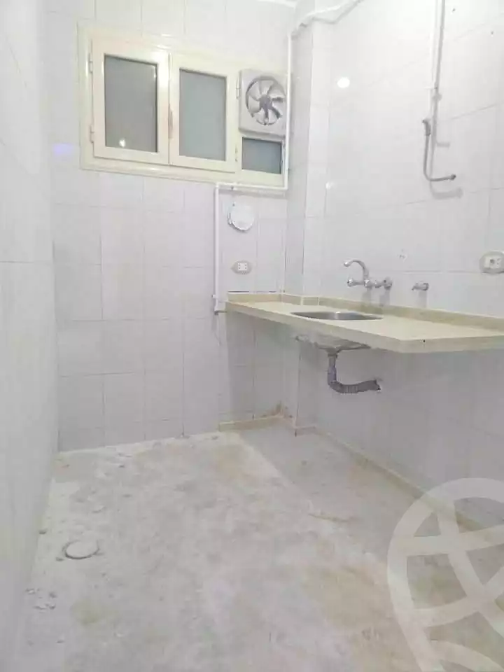 https://aqarmap.com.eg/ar/listing/6850966-for-sale-alexandria-alhadara-new-el-hadra-el-tawheed-st