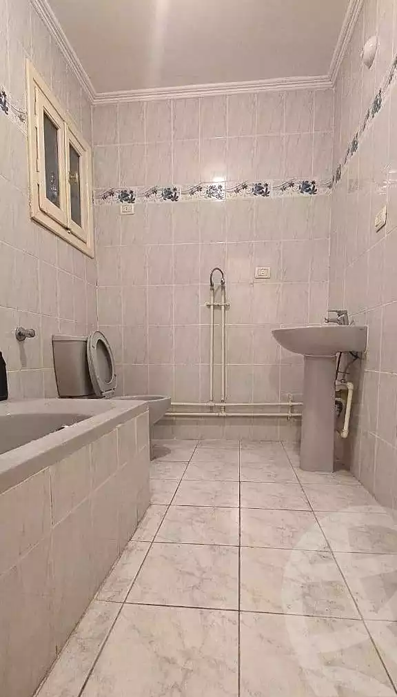 https://aqarmap.com.eg/en/listing/6851526-for-sale-alexandria-ganaklis-shr-bw-qyr-tryq-lhry