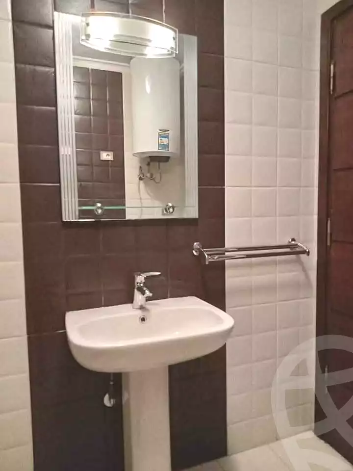 https://aqarmap.com.eg/en/listing/6851636-for-sale-cairo-ain-shams-ahmed-esmat-st
