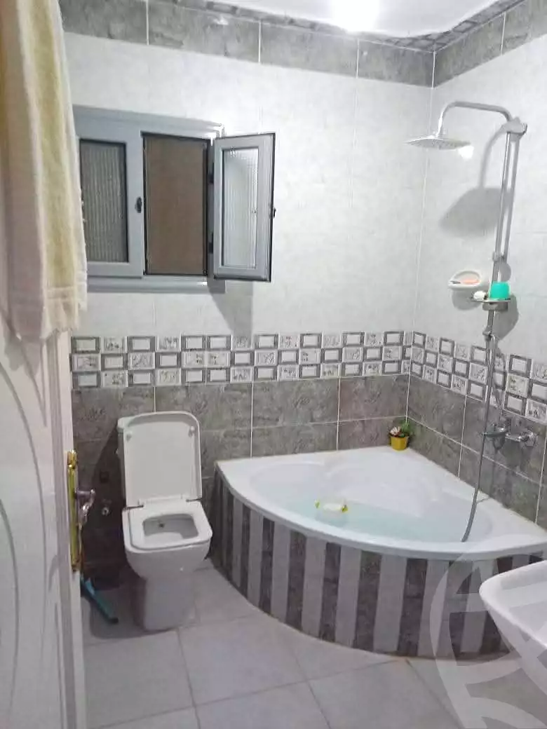https://aqarmap.com.eg/ar/listing/6851677-for-sale-alexandria-al-agamy-lbytsh-mohamed-el-fardi-st