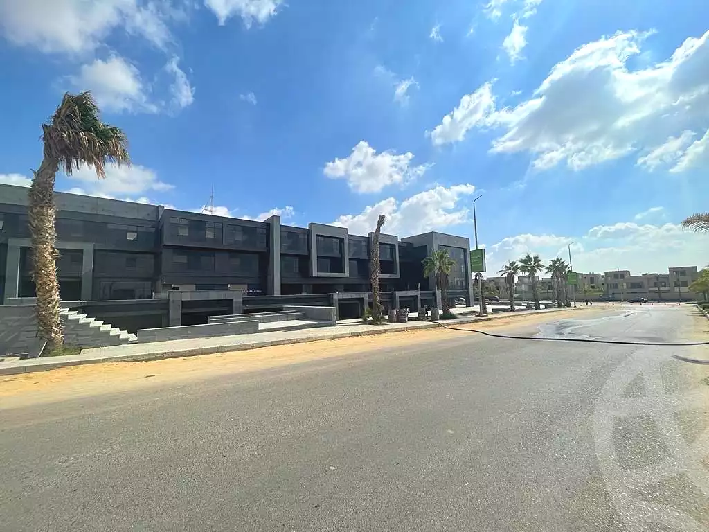 https://aqarmap.com.eg/ar/listing/6851863-for-rent-cairo-6th-of-october-compounds-hyl-twn-blm-hylz-llttwyr