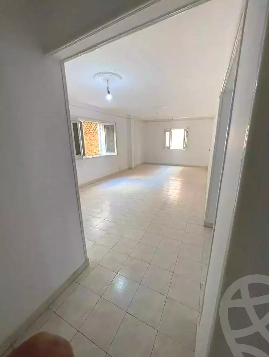 https://aqarmap.com.eg/ar/listing/6852373-for-sale-alexandria-al-agamy-lbytsh-bianchiii