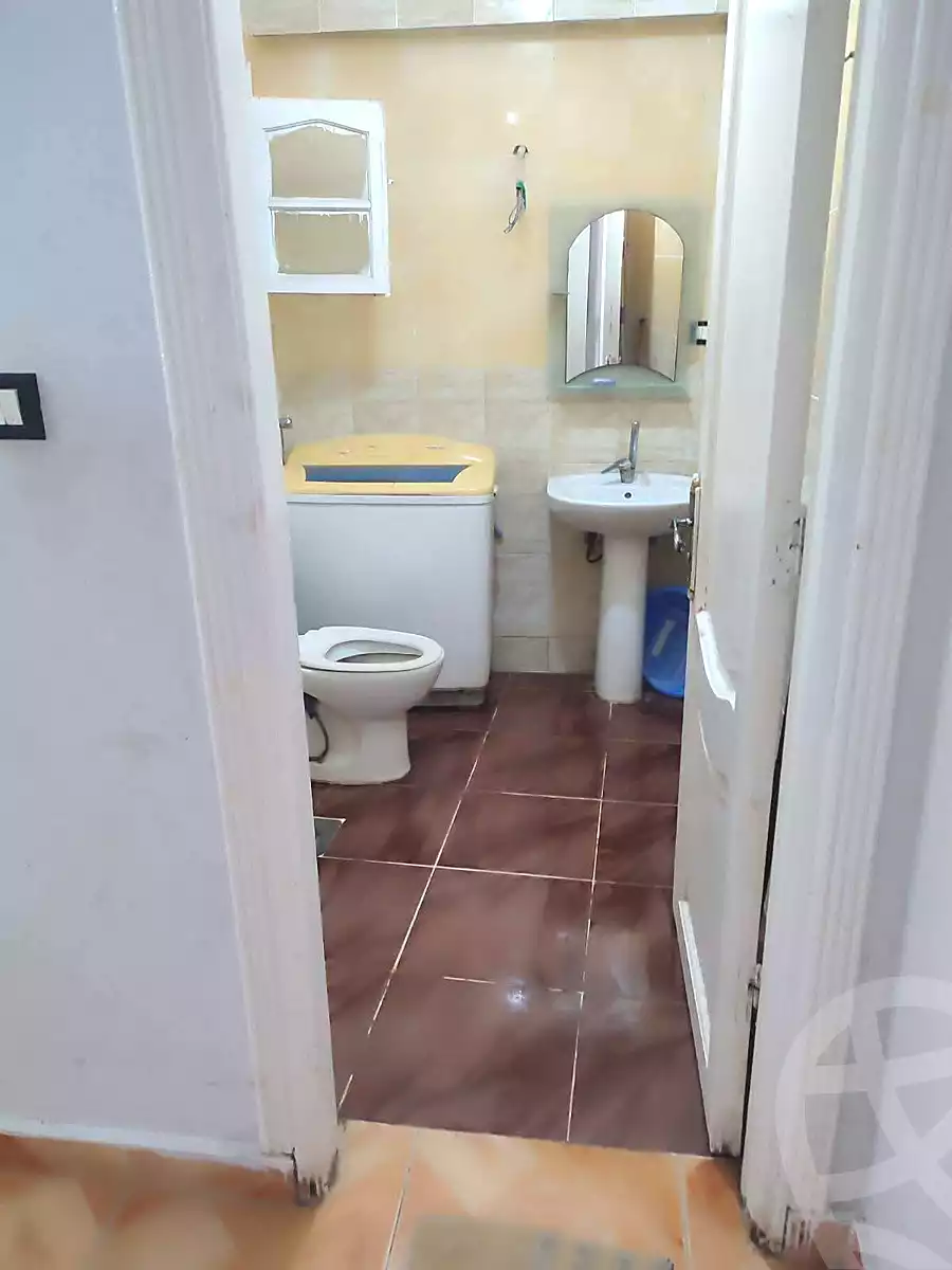 https://aqarmap.com.eg/ar/listing/6852574-for-sale-alexandria-al-agamy-lbytsh-shahr-al-assal-st