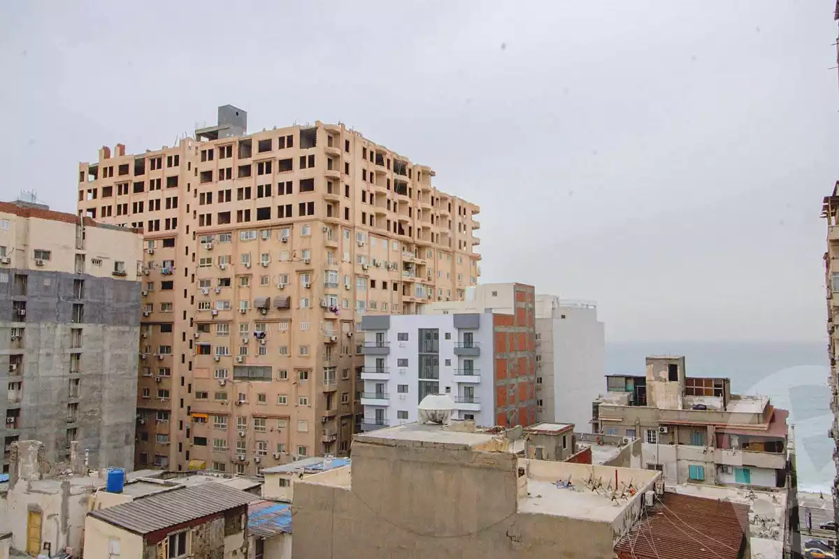 https://aqarmap.com.eg/ar/listing/6852621-for-sale-alexandria-camp-cesar-port-said-street