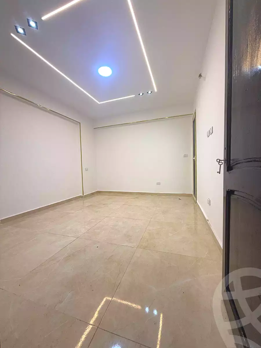 https://aqarmap.com.eg/ar/listing/6852730-for-sale-alexandria-sydy-bshr-sydy-bshr-bhry-shr-khld-bn-lwlyd