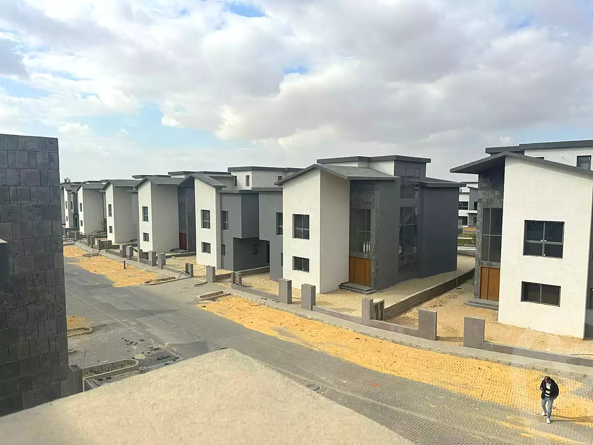 https://aqarmap.com.eg/en/listing/6853380-for-sale-cairo-new-cairo-compounds-kmbwnd-kryk-twn-il-cazar