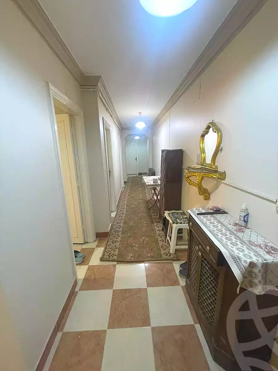 https://aqarmap.com.eg/ar/listing/6853892-for-rent-cairo-6th-of-october-el-ahyaa-neighborhood-1st-al-maahad