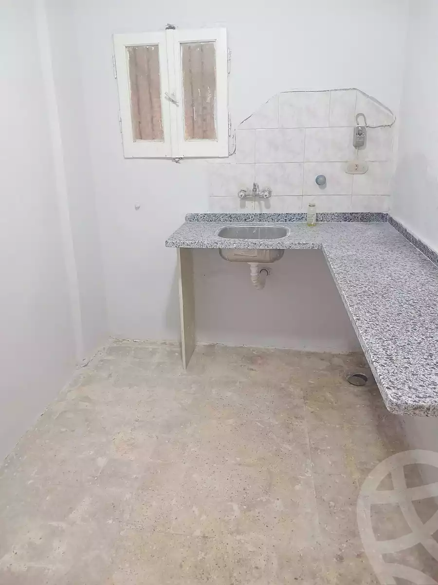 https://aqarmap.com.eg/ar/listing/6854056-for-sale-alexandria-al-agamy-el-hanouvel